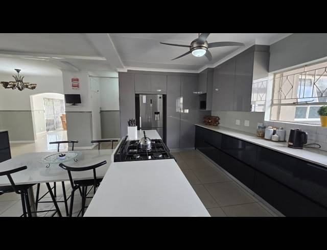 4 BEDROOM FREEHOLD FOR SALE IN VERWOERDPARK